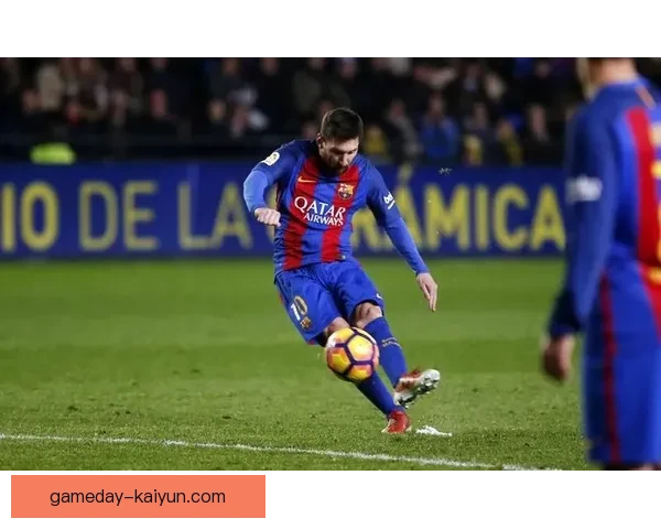 梅西经典过人名场面展现个人技术，与对手的对决充满精彩瞬间态