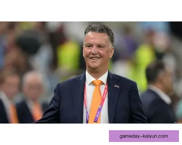 范加尔在足球界的影响力持续增强，战术理念与培养新人备受关注。