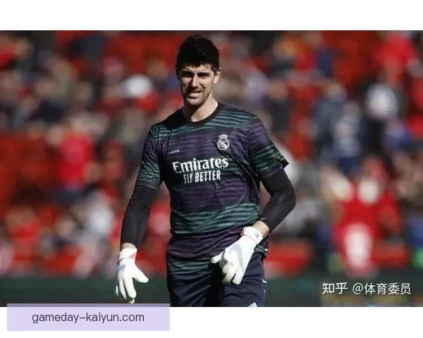 库尔图瓦韧带受伤后恢复进展缓慢，状态备受关注